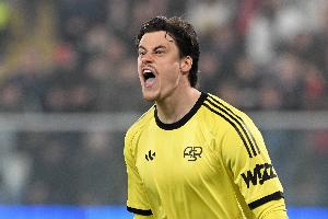 罗体：阿隆索认为门将发挥不稳定，切尔西5000万报价斯维拉尔被拒